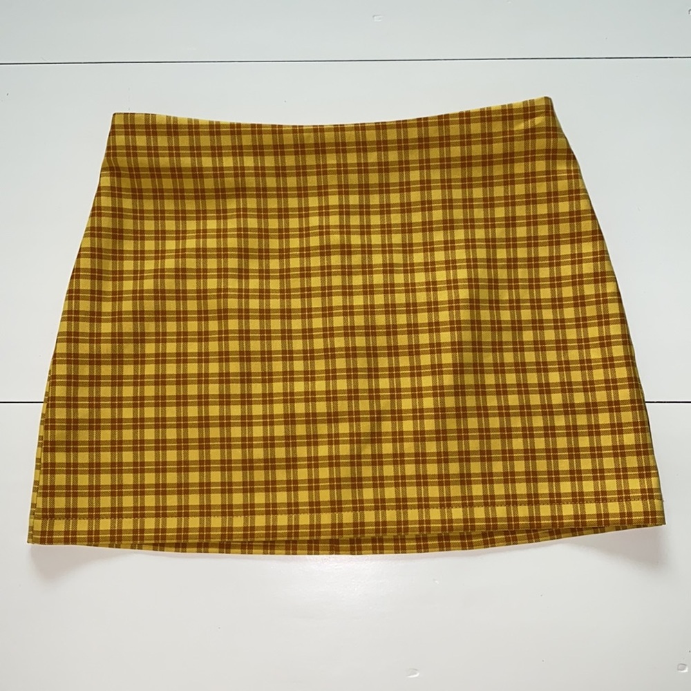 UO Gretchen Plaid Mini Skirt - Picture 7 of 13